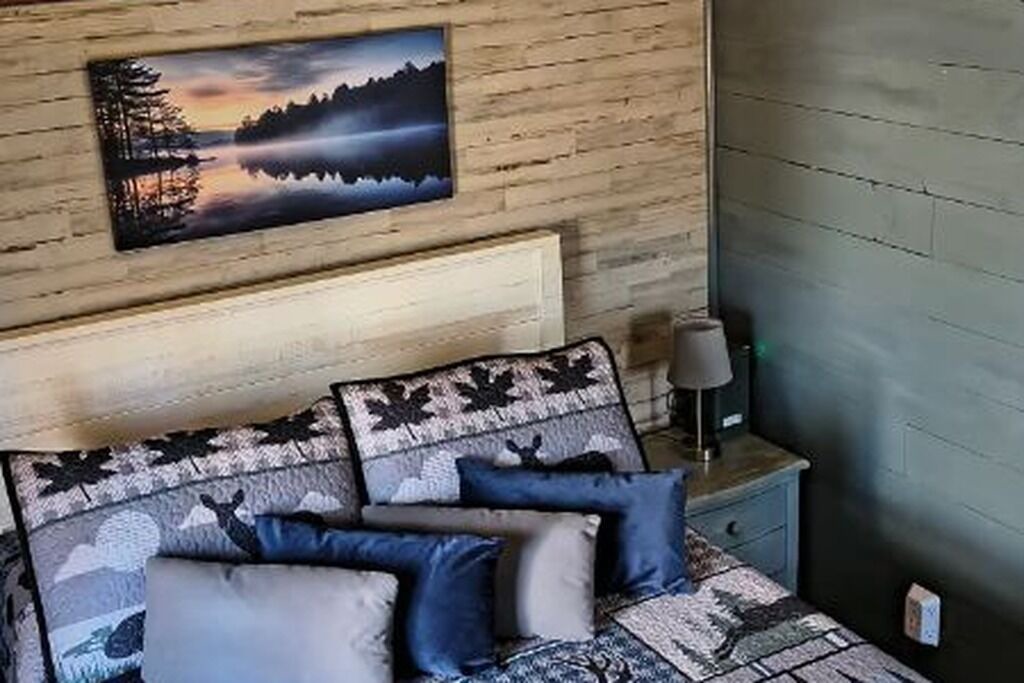 Photo of Bedroom in Townville