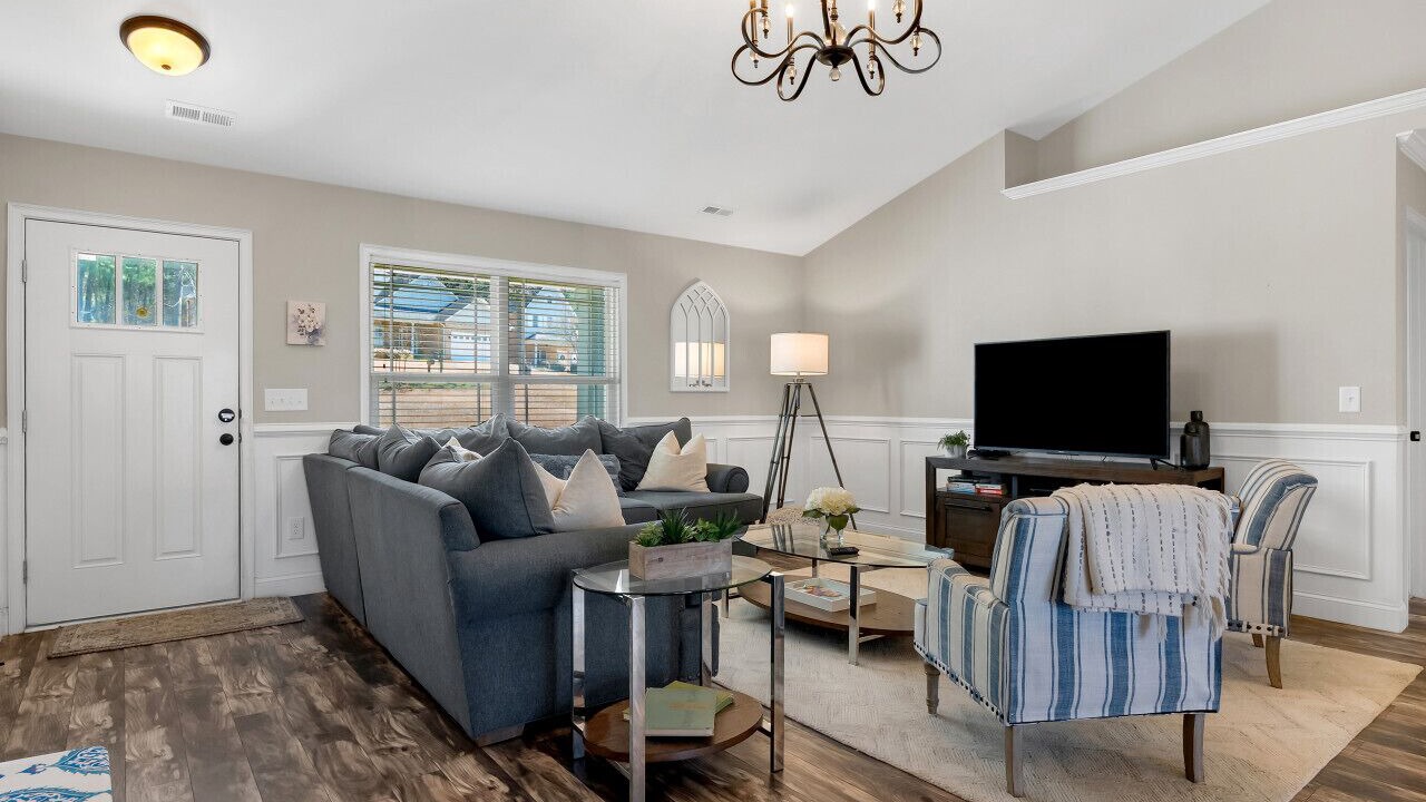 Photo of Bedroom in Northlake