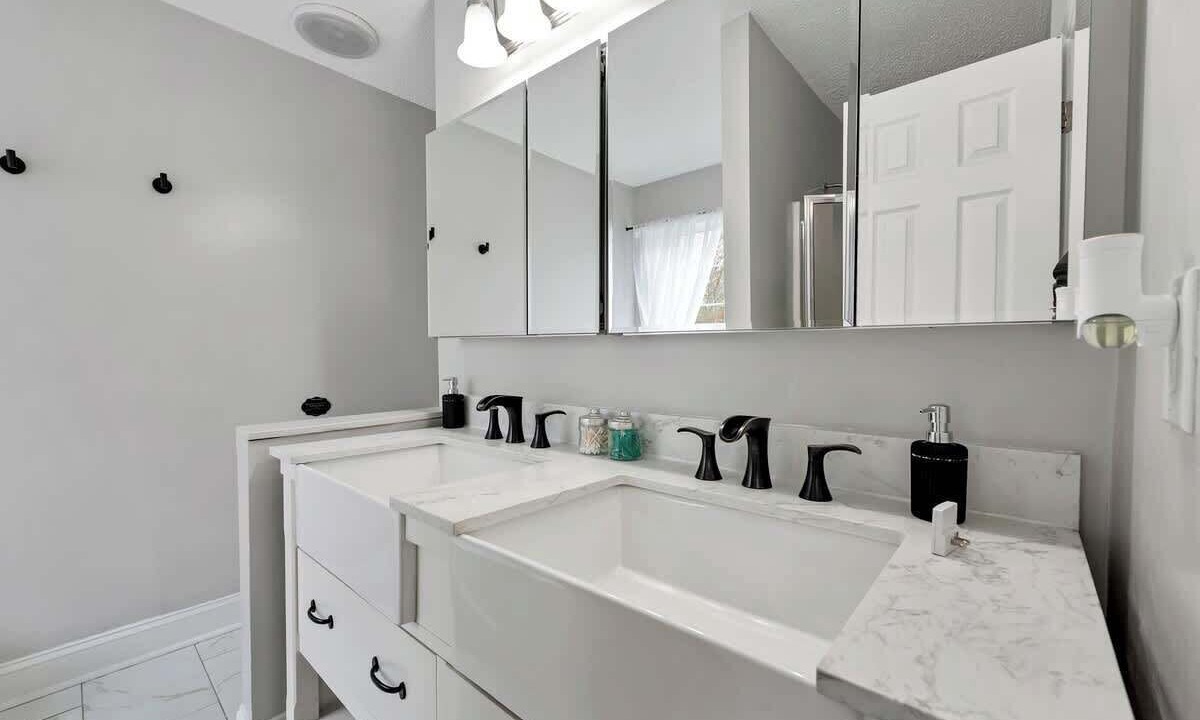 Photo of Bathroom in Hoschton