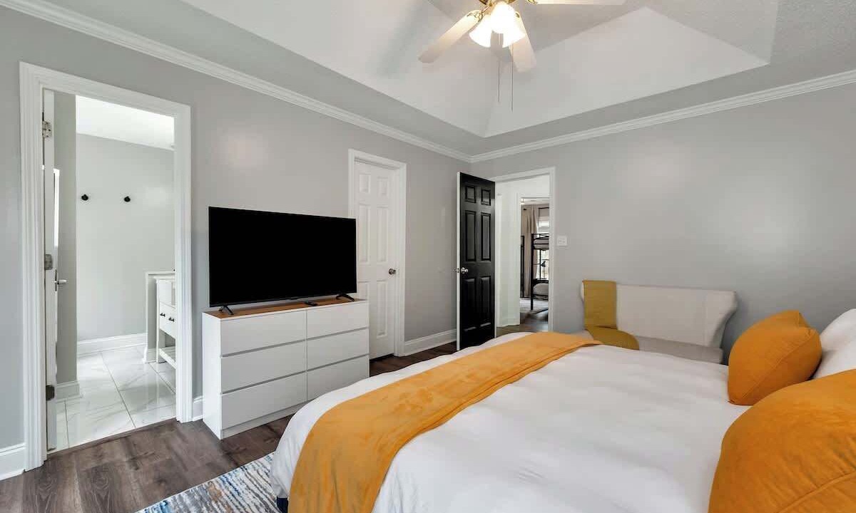 Photo of Bedroom in Hoschton