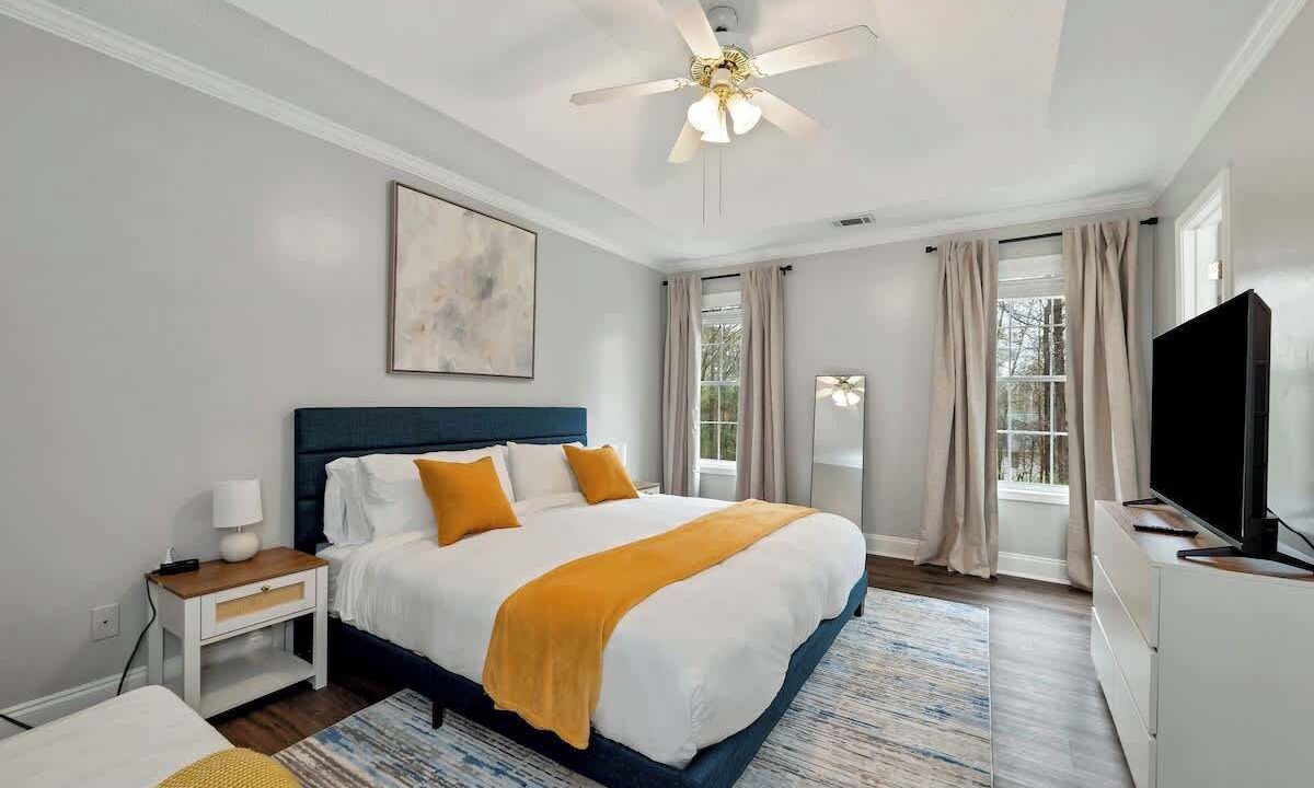 Photo of Bedroom in Hoschton