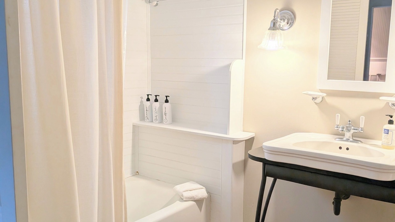 Photo of Bathroom in Daufuskie Island