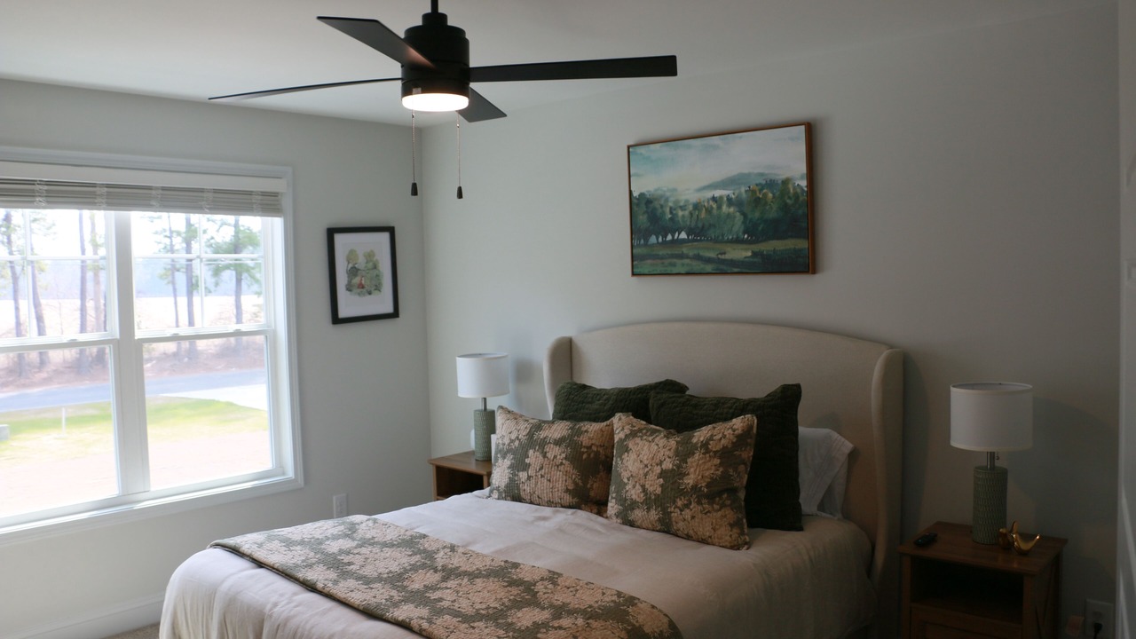 Photo of Bedroom in Five Points