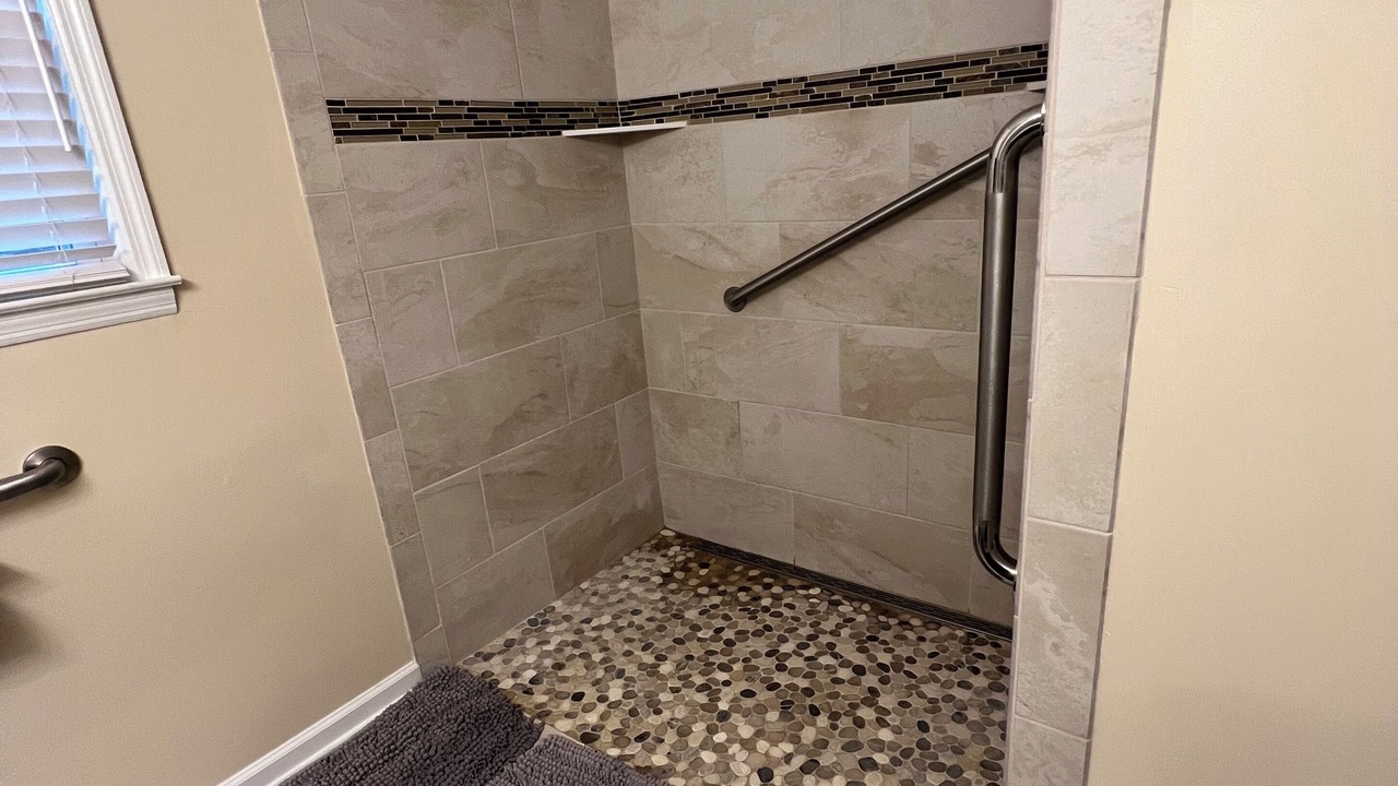 Photo of Bathroom in Martinez