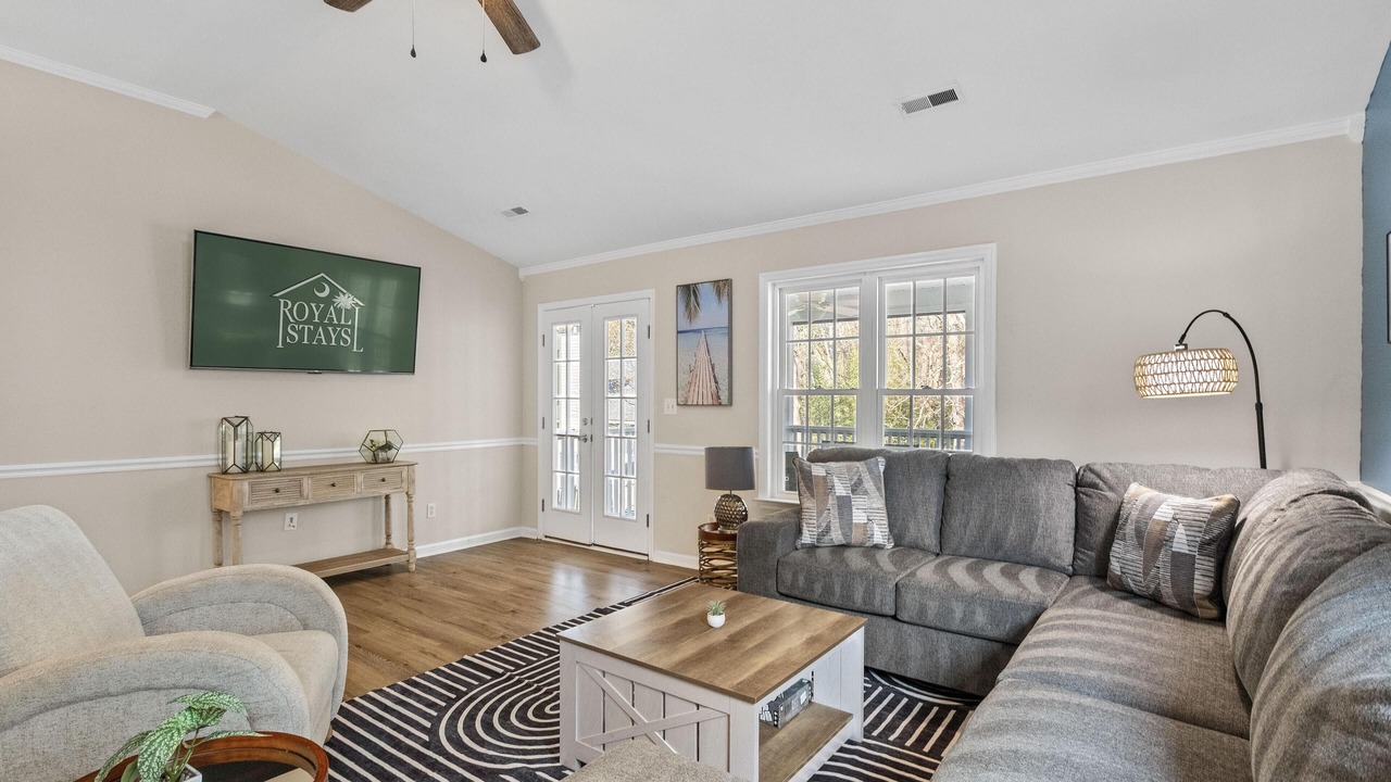 Photo of Livingroom in North Charleston