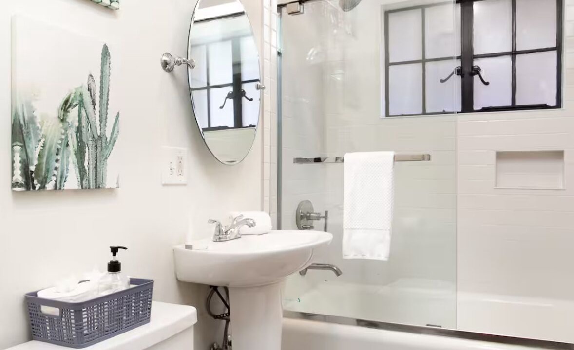 Photo of Bathroom in Downtown Knoxville