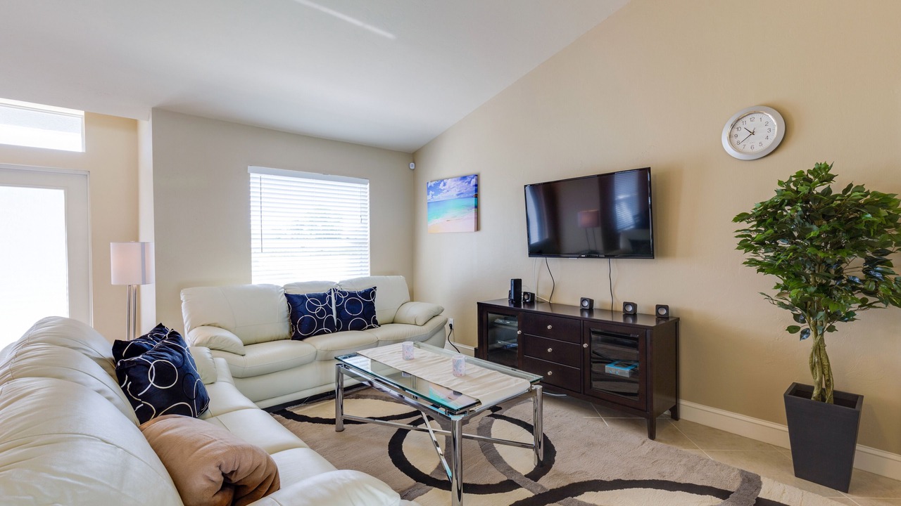 Photo of Livingroom in Trafalgar