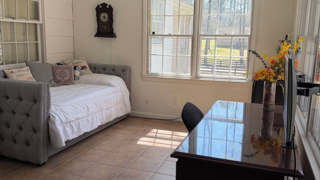 Photo of Bedroom in Dacula