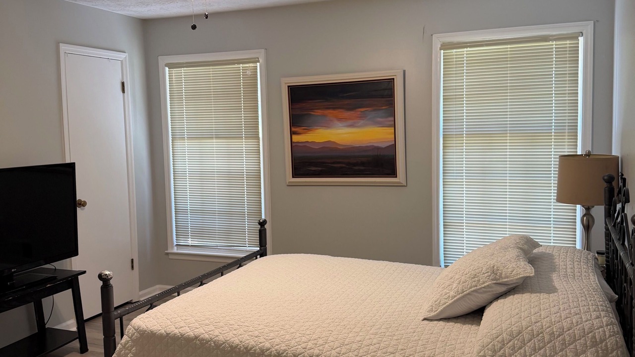 Photo of Bedroom in Dacula
