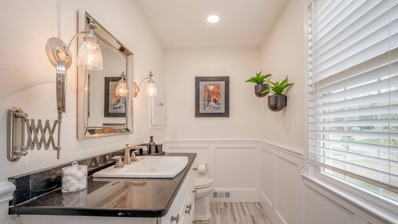 Photo of Bathroom in Mauldin