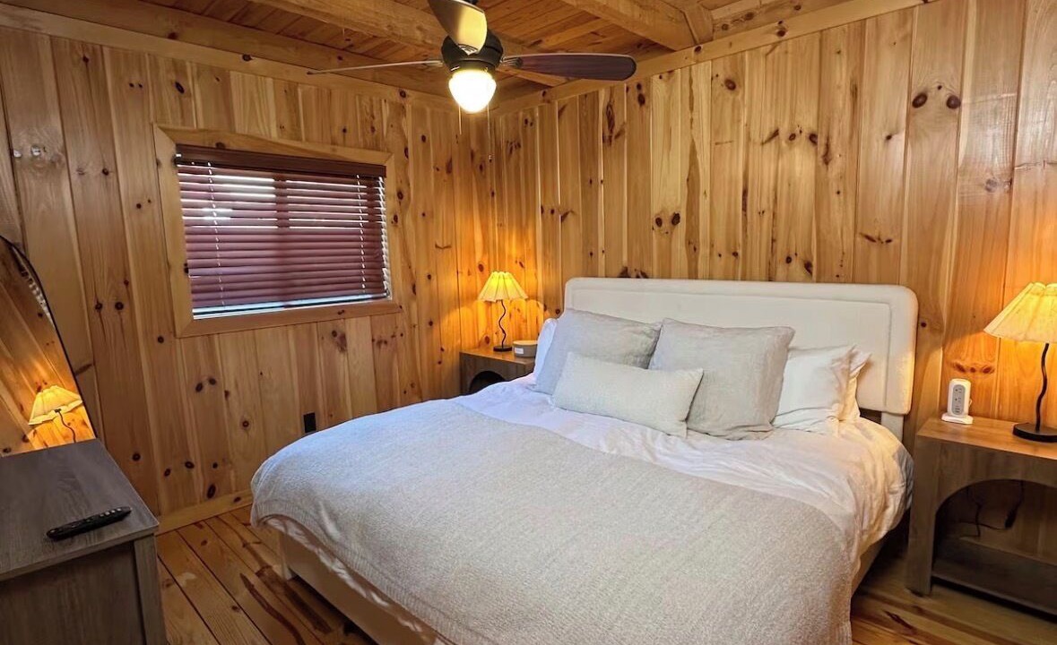 Photo of Bedroom in Six Mile