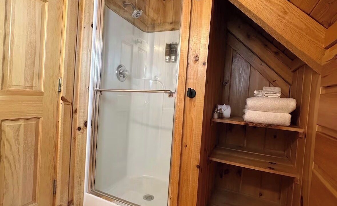 Photo of Bathroom in Six Mile
