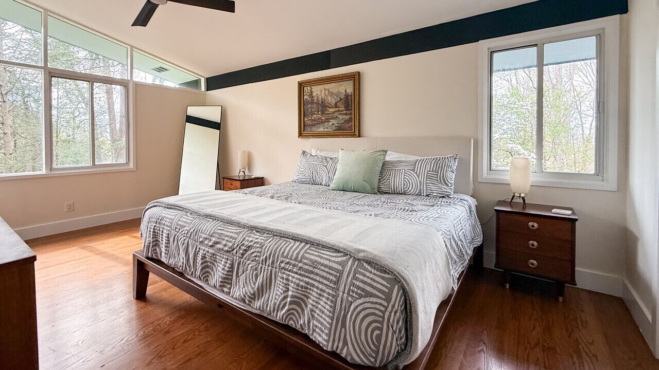 Photo of Bedroom in Ashley Oaks