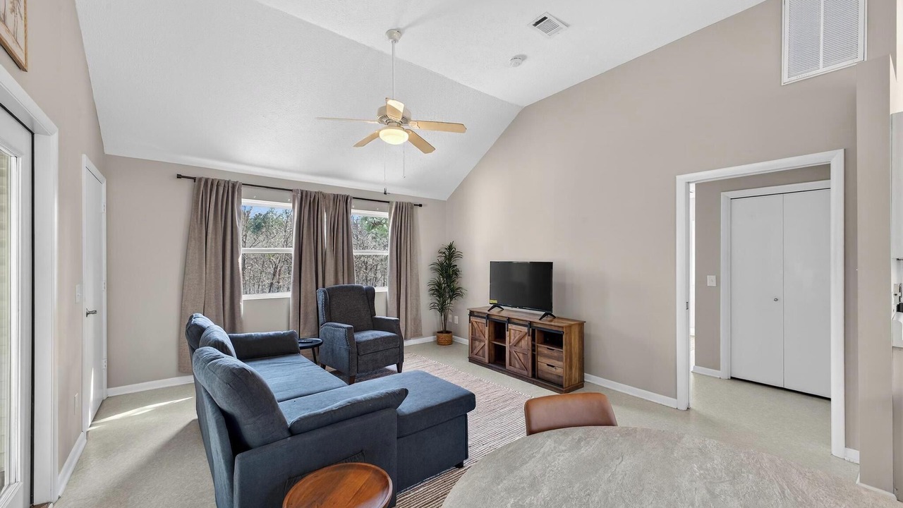 Photo of Livingroom in Windsor