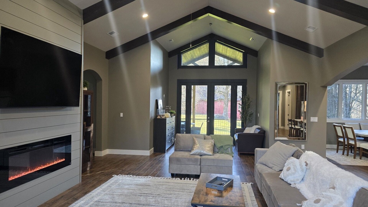 Photo of Livingroom in Whittier