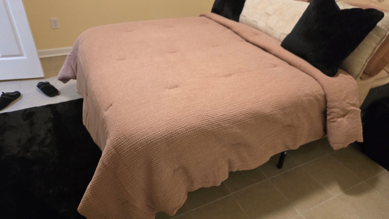 Photo of Bedroom in Dacula