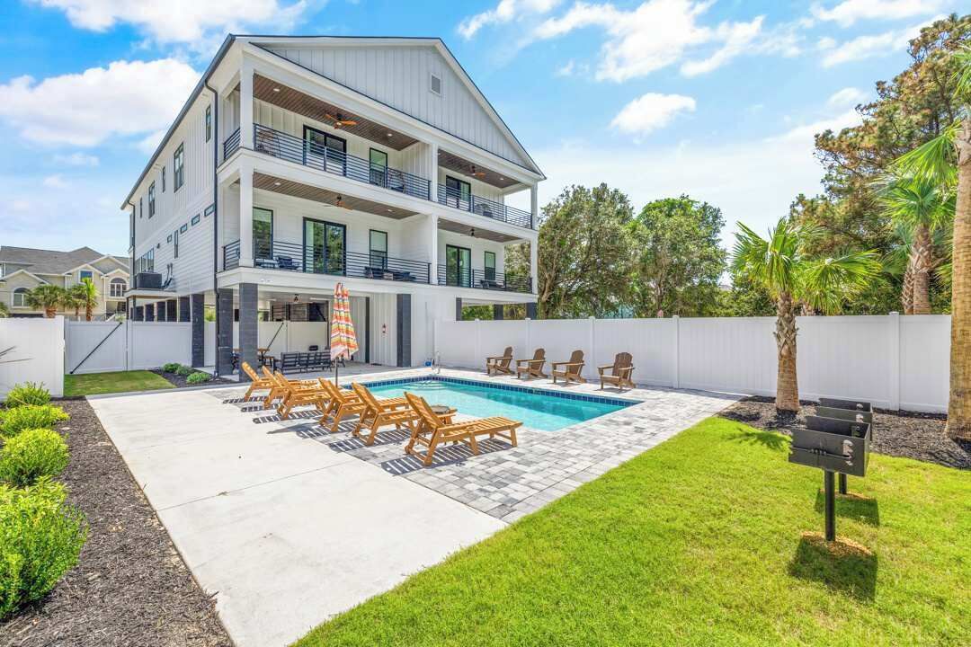 Photo of Outdoor in Long Bay Estates