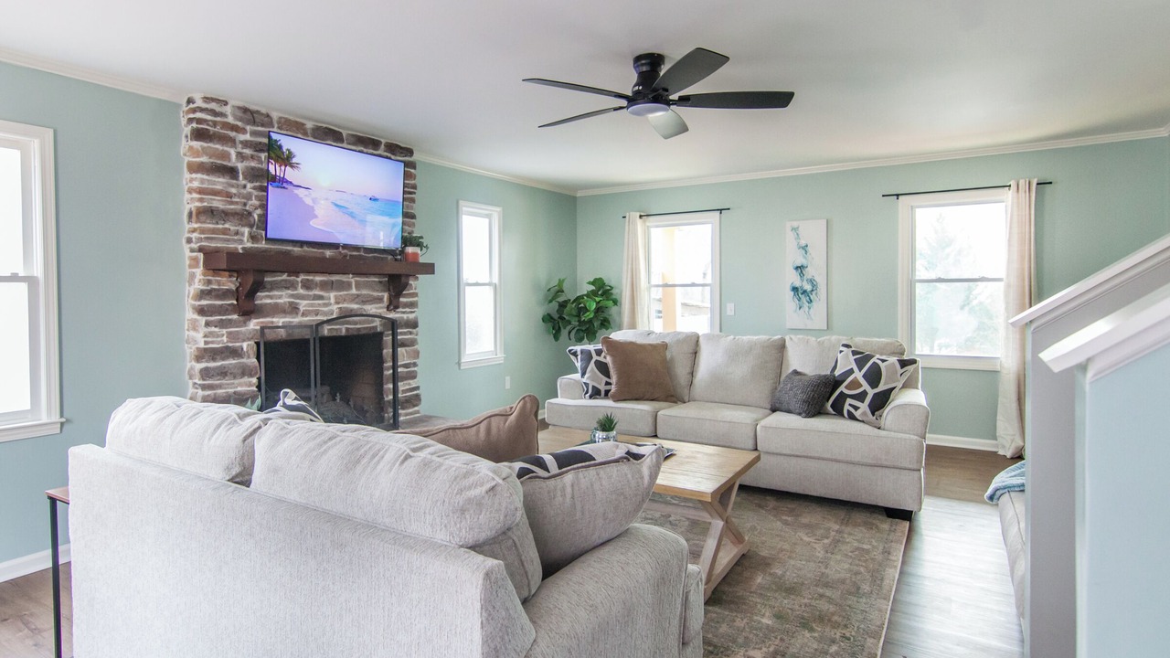 Photo of Livingroom in Anderson