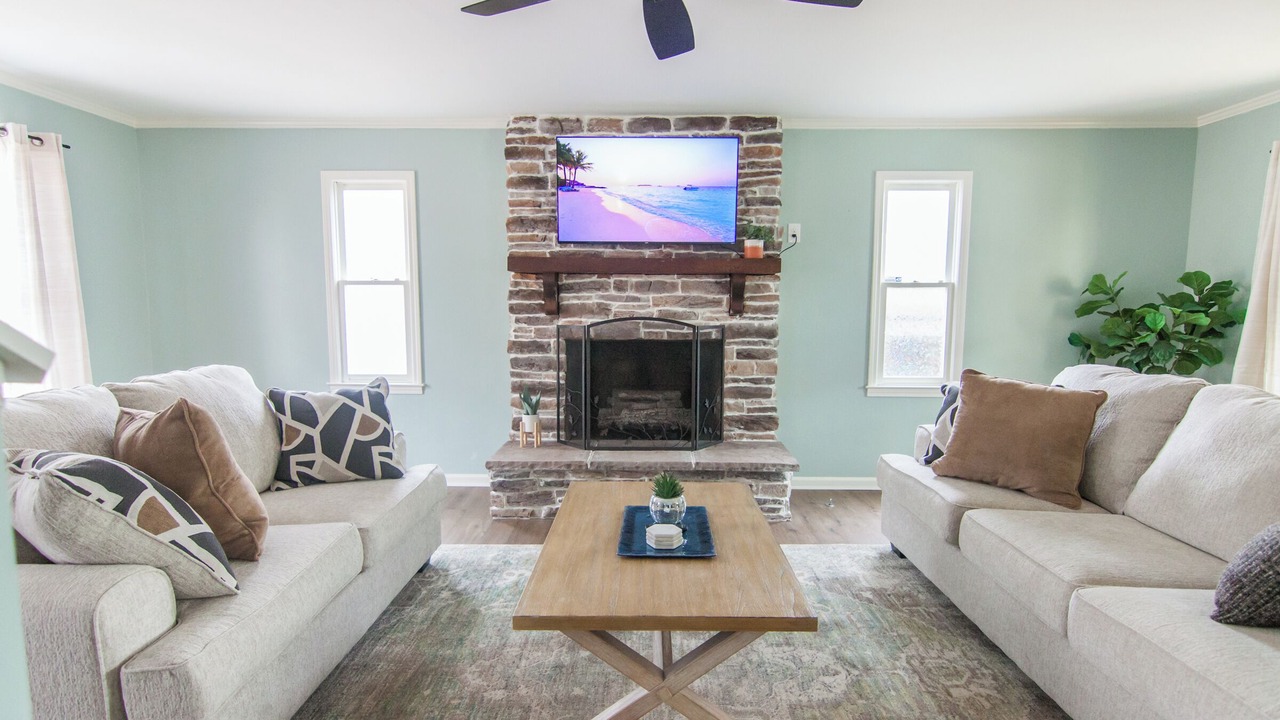 Photo of Livingroom in Anderson