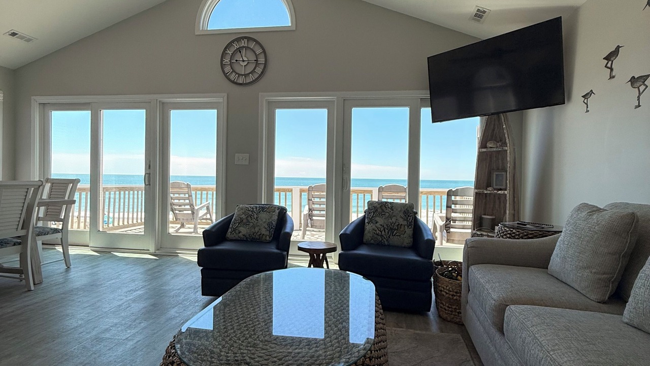 Photo of Patio Balcony in Emerald Isle