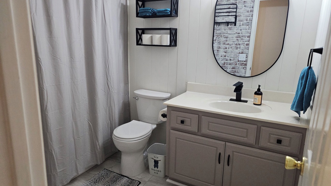 Photo of Bathroom in Seiglers Crossroads