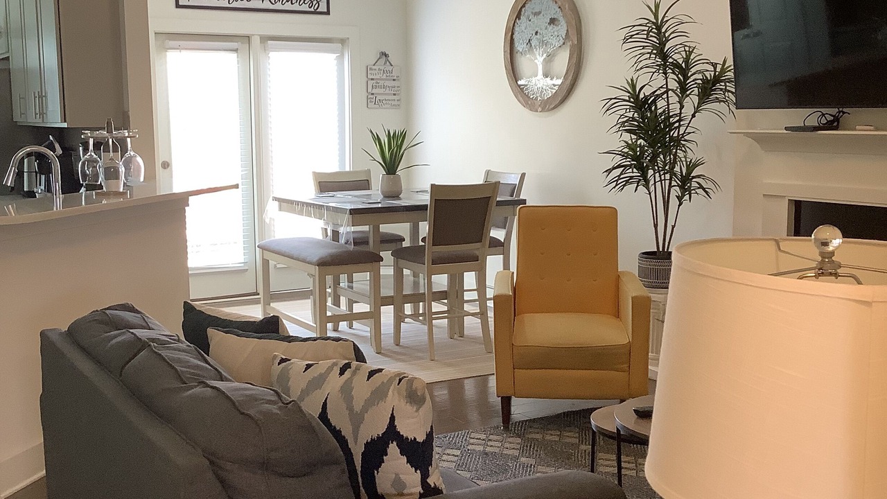 Photo of Livingroom in Auburn