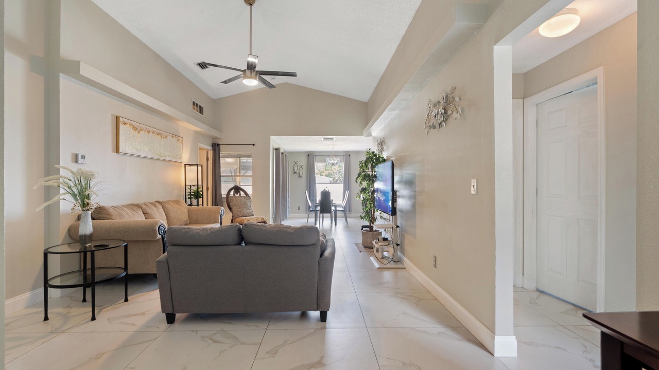 Photo of Livingroom in Pinellas Park