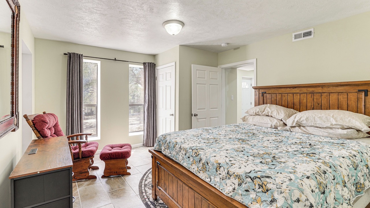 Photo of Bedroom in Aiken