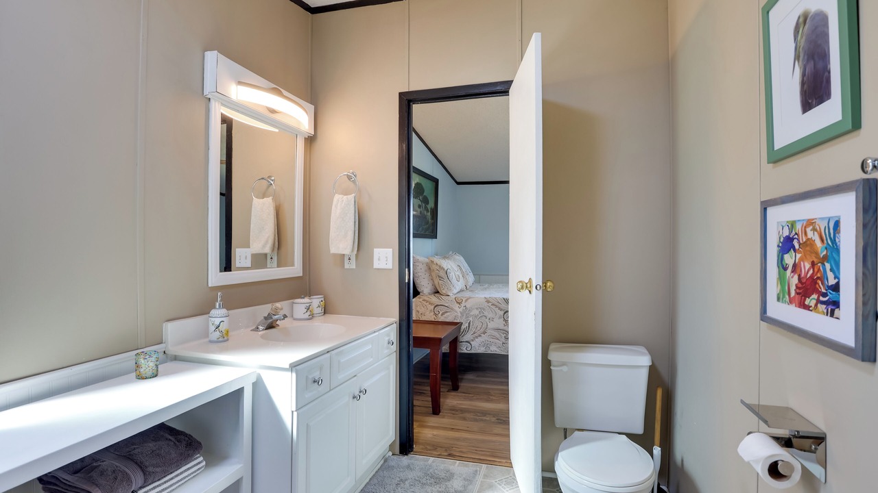 Photo of Bathroom in Midway
