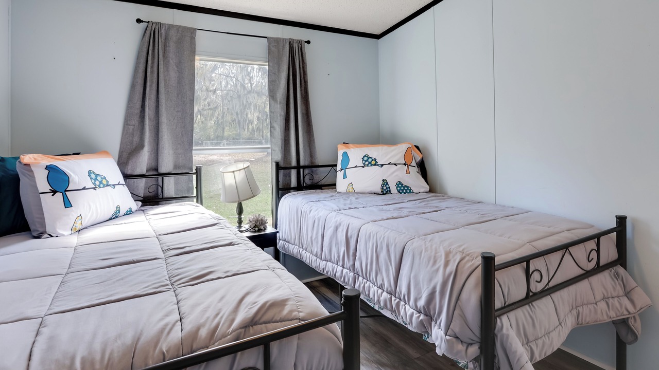 Photo of Bedroom in Midway
