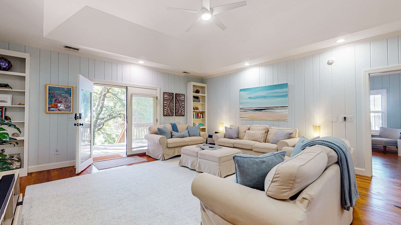 Photo of Livingroom in Edisto Island