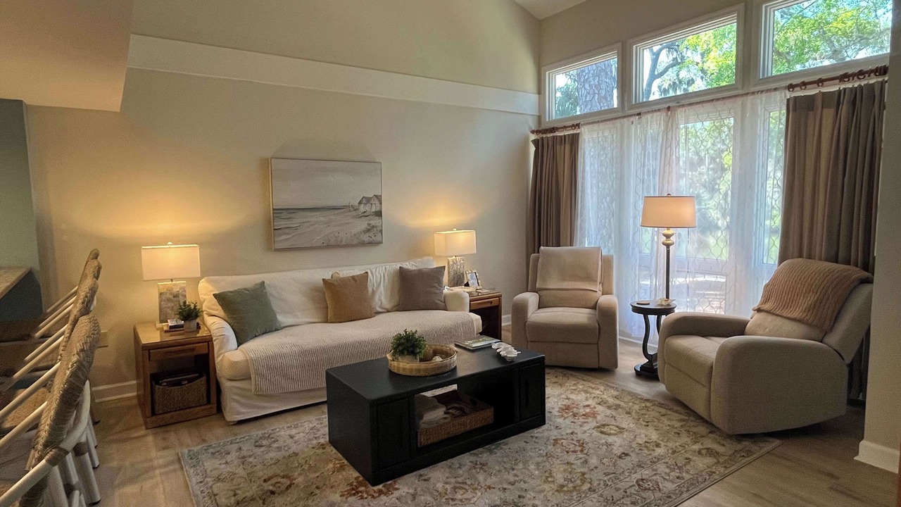 Photo of Livingroom in Ocean Ridge