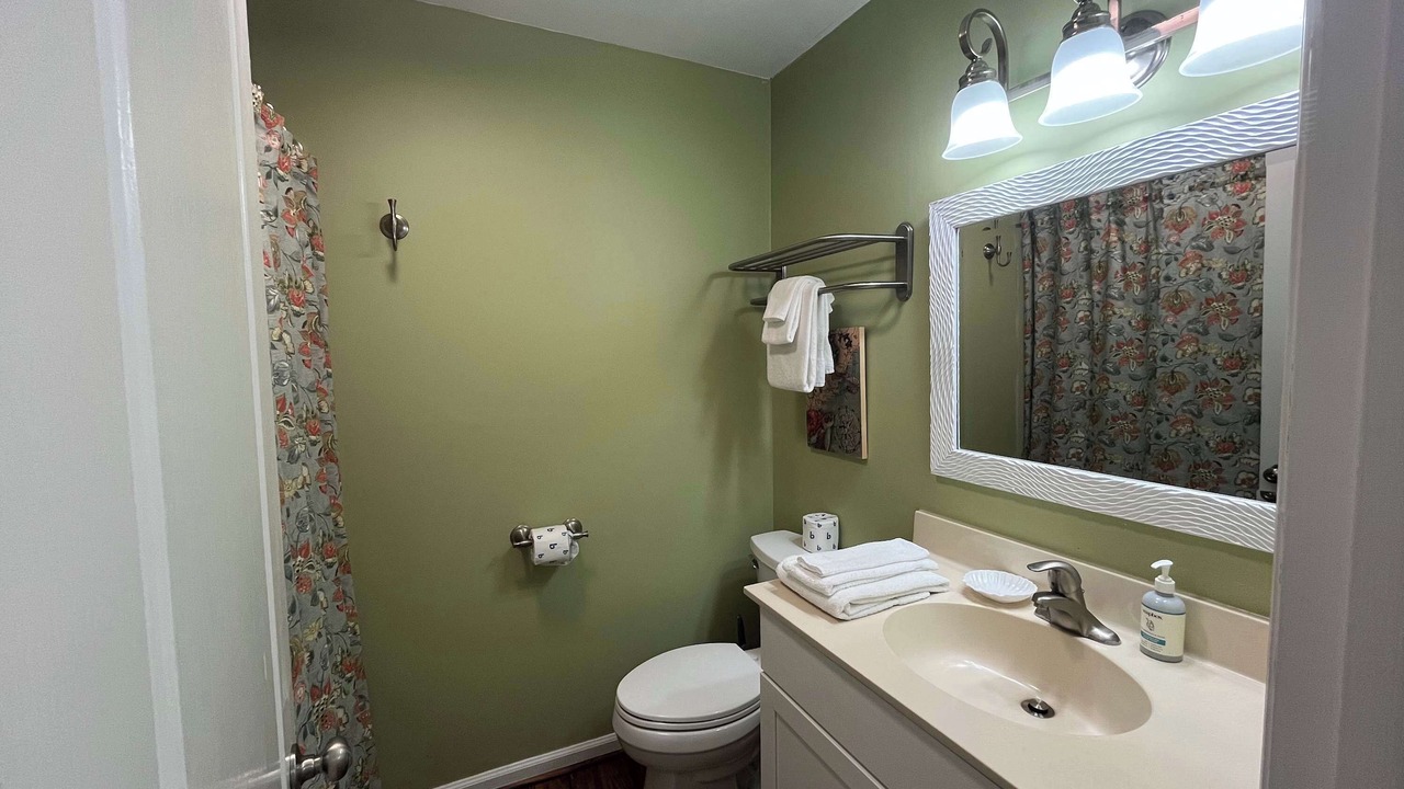 Photo of Bathroom in Ocean Ridge