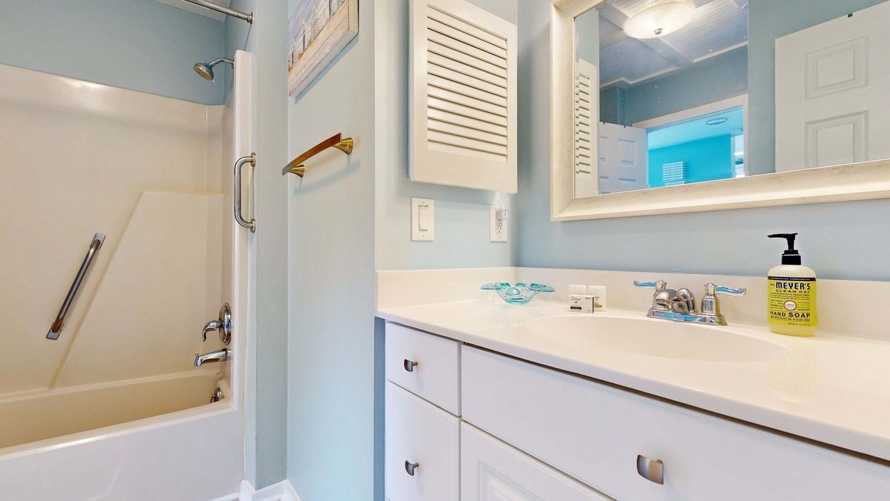 Photo of Bathroom in Ocean Ridge