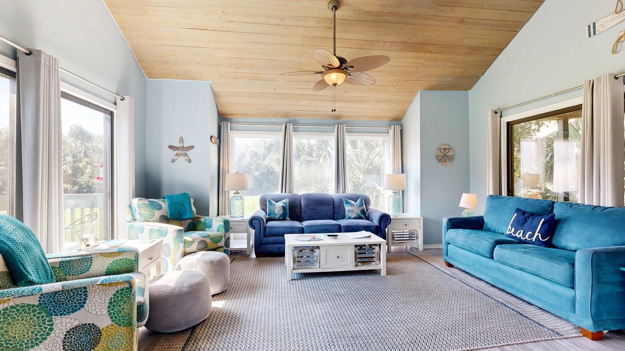 Photo of Livingroom in Ocean Ridge