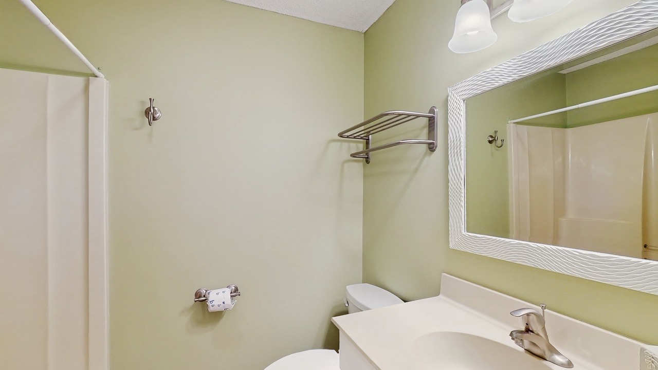 Photo of Bathroom in Ocean Ridge