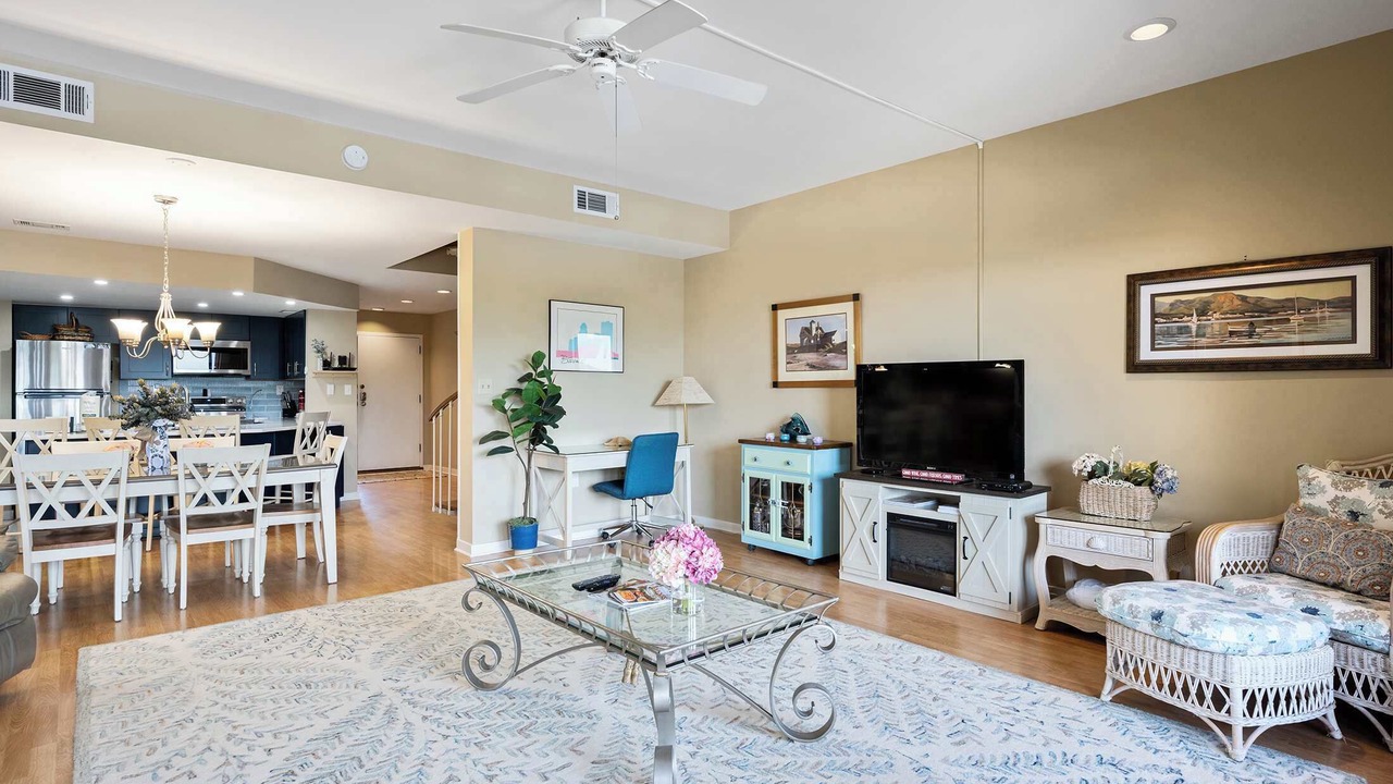 Photo of Livingroom in Shelter Cove