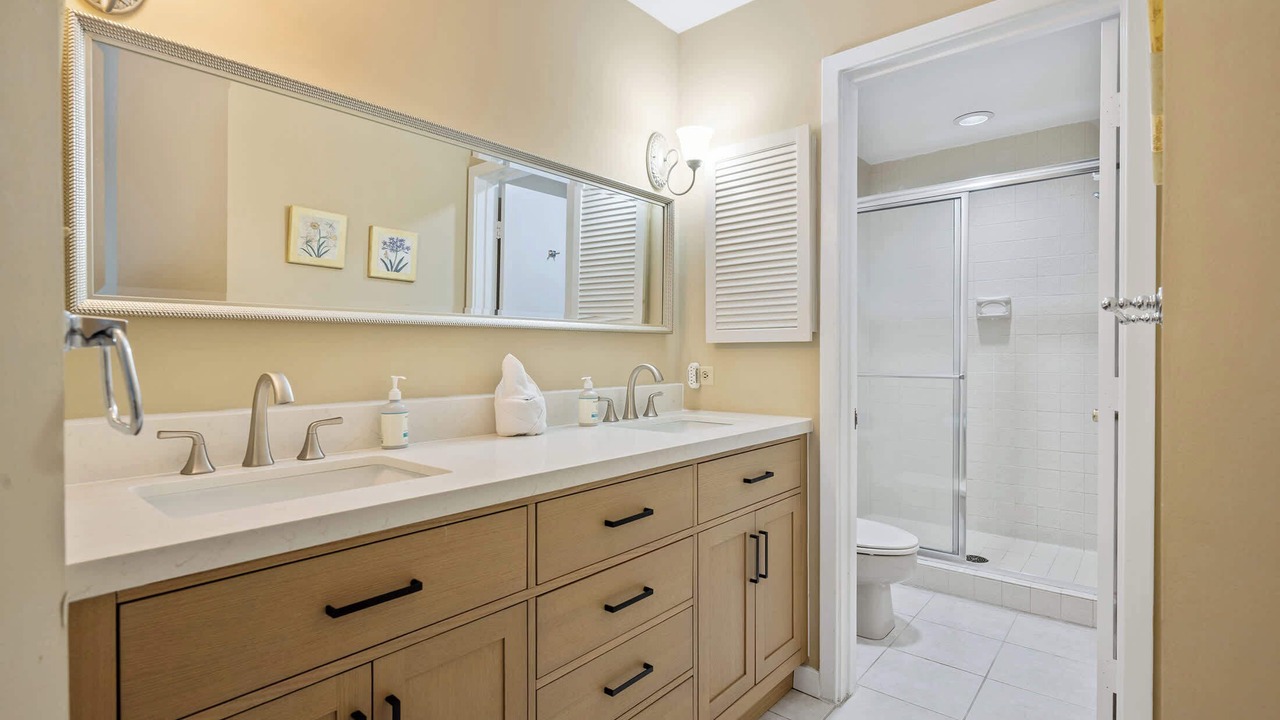 Photo of Bathroom in Shelter Cove