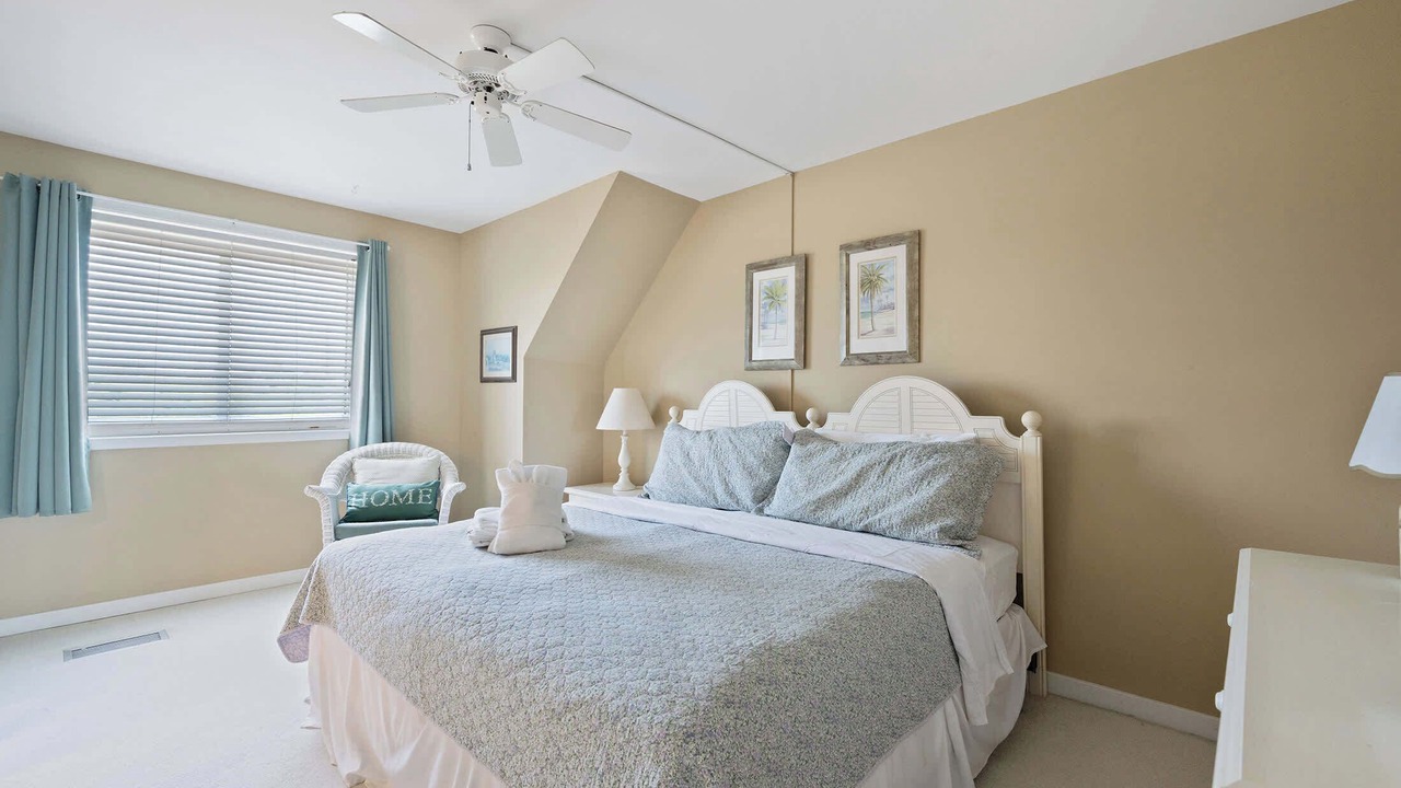 Photo of Bedroom in Shelter Cove