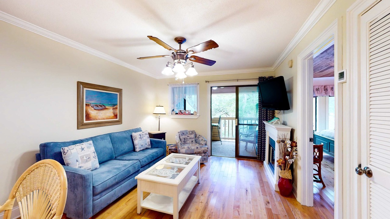 Photo of Livingroom in Palmetto Dunes