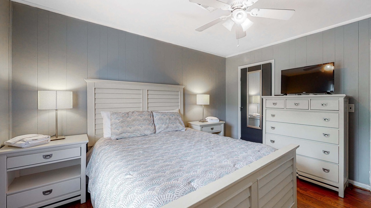Photo of Bedroom in Edisto Island
