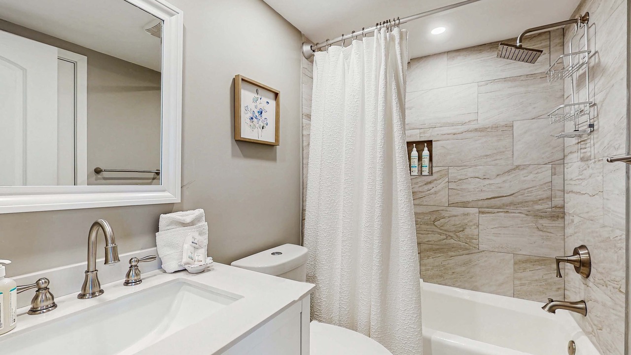 Photo of Bathroom in Shelter Cove