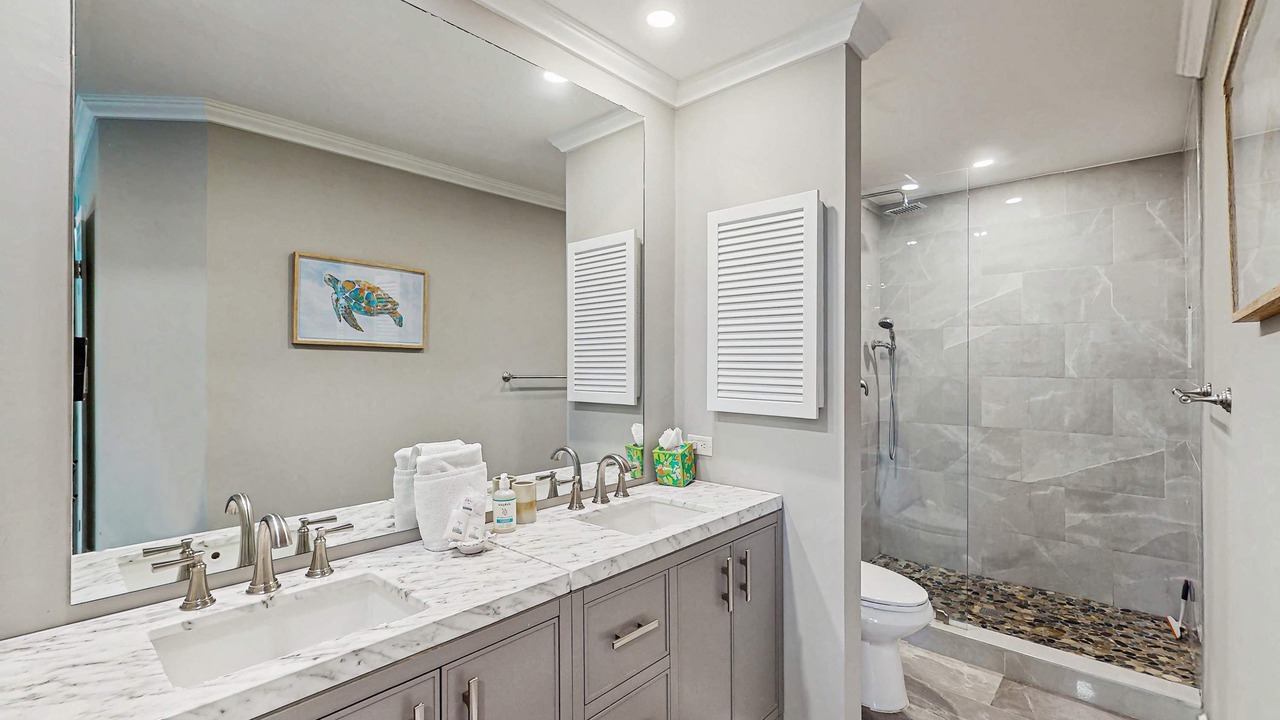 Photo of Bathroom in Shelter Cove