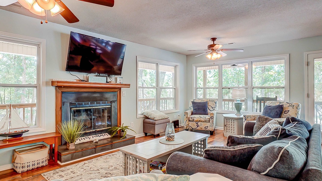 Photo of Livingroom in Edisto Island