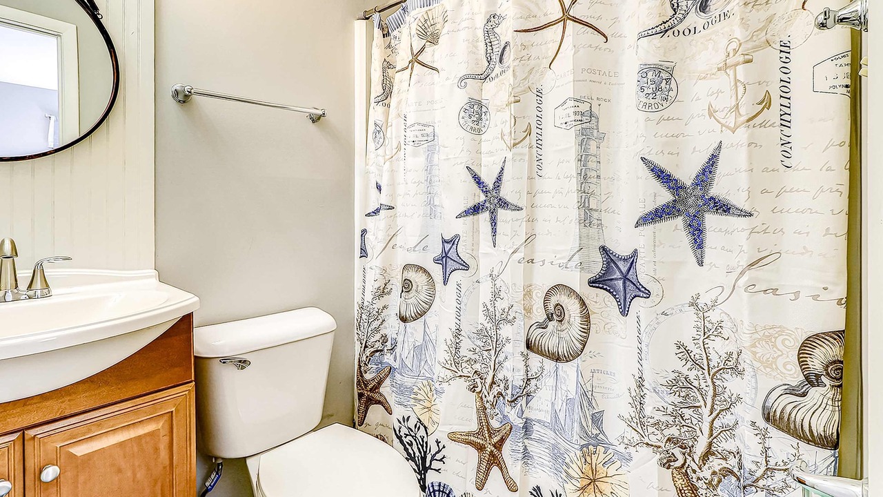 Photo of Bathroom in Folly Field