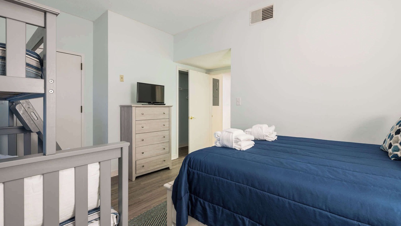 Photo of Bedroom in Shelter Cove