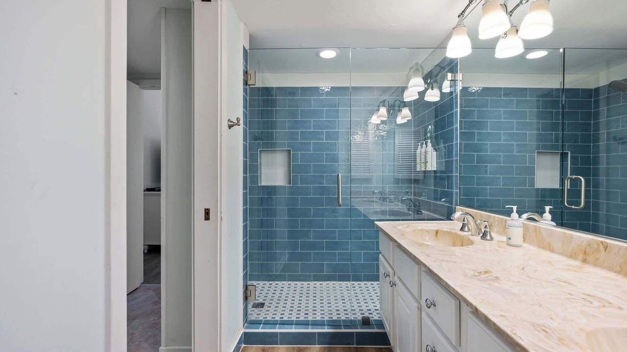 Photo of Bathroom in Shelter Cove