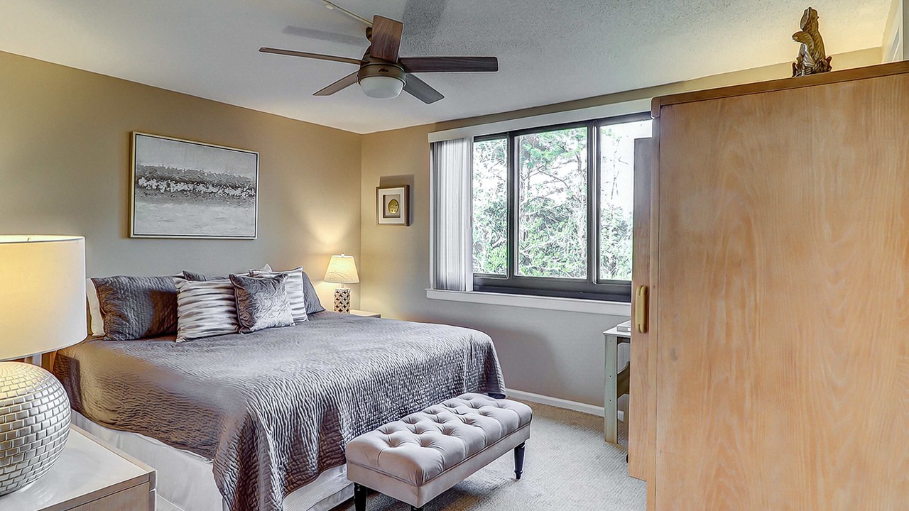 Photo of Bedroom in Folly Field