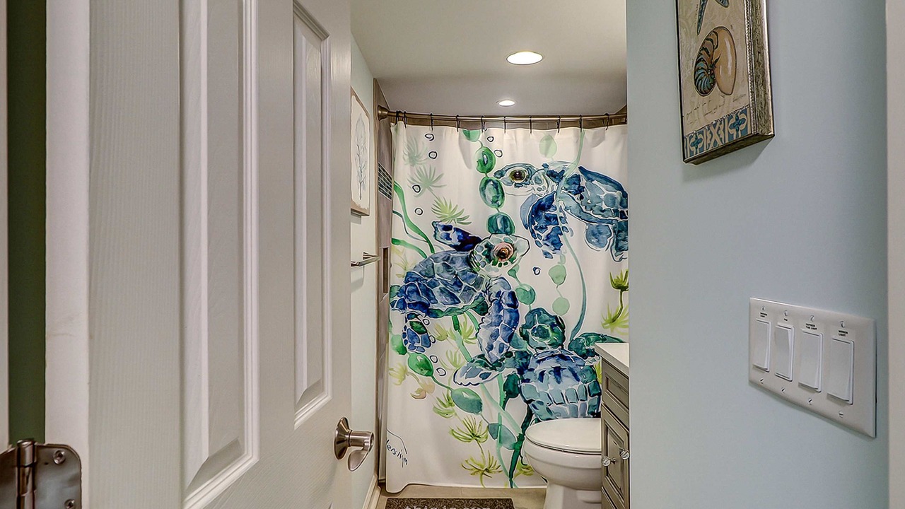 Photo of Bathroom in Folly Field