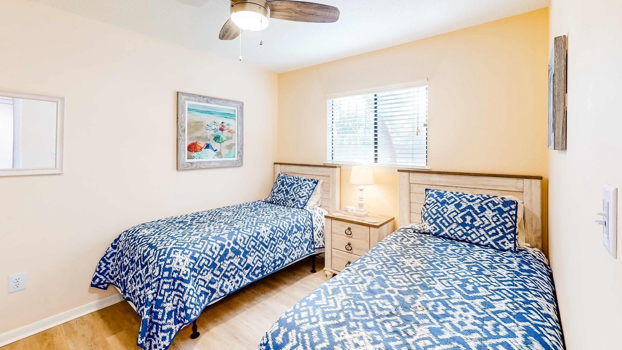 Photo of Bedroom in Folly Field